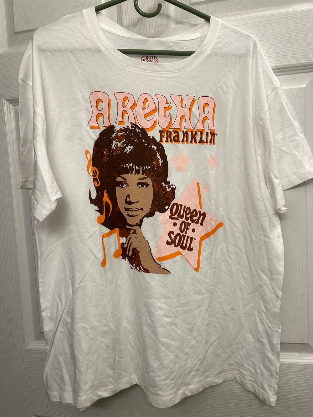 Aretha Franklin Queen of Soul Graphic Tee - White with Orange & Brown Print